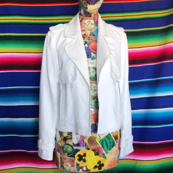 Zara Short Trench Jacket Layer Cuffed Back Flap - Picture 4 of 8